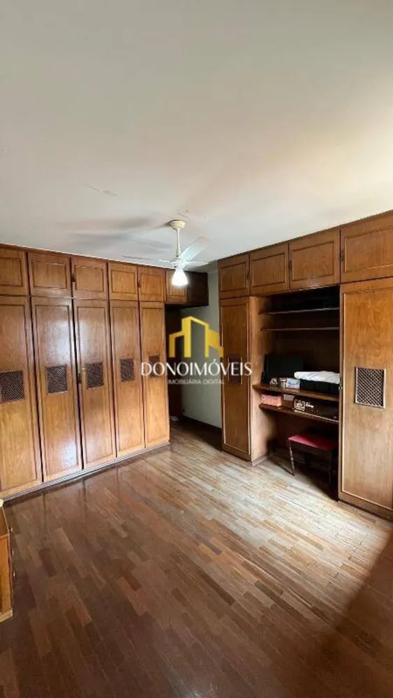 Casa, 3 quartos, 210 m² - Foto 1
