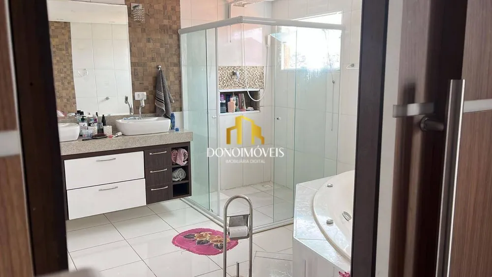 Casa, 3 quartos, 259 m² - Foto 11