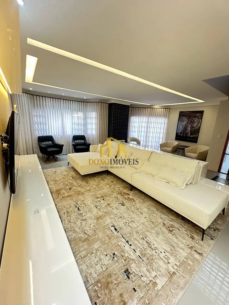 Casa, 3 quartos, 207 m² - Foto 2
