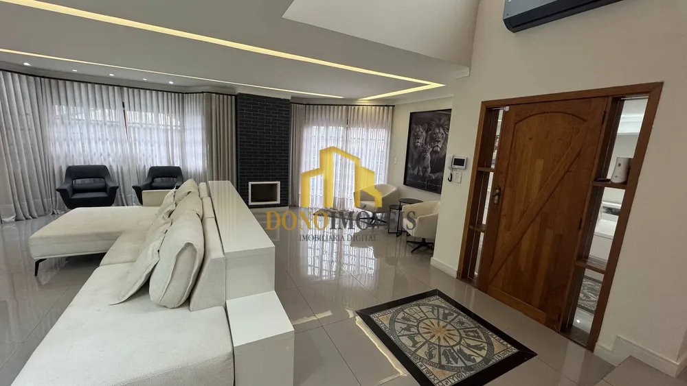 Casa, 3 quartos, 207 m² - Foto 3