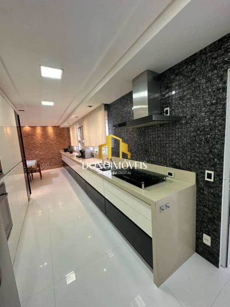 Apartamento, 3 quartos, 242 m² - Foto 4