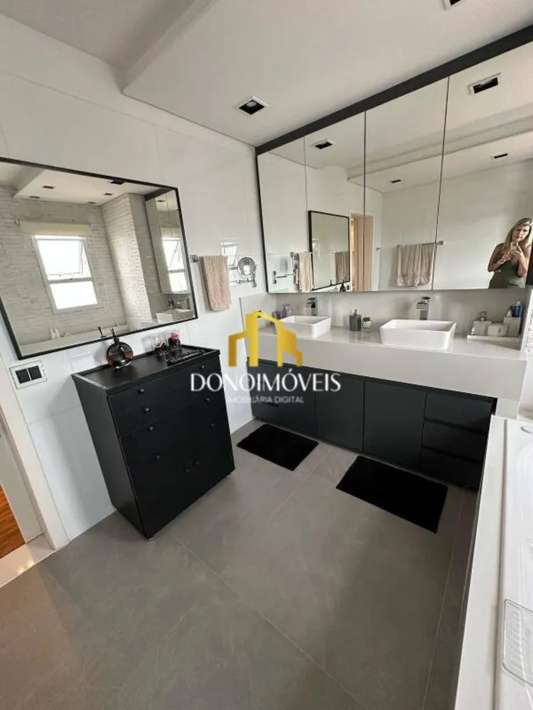 Apartamento, 3 quartos, 242 m² - Foto 8