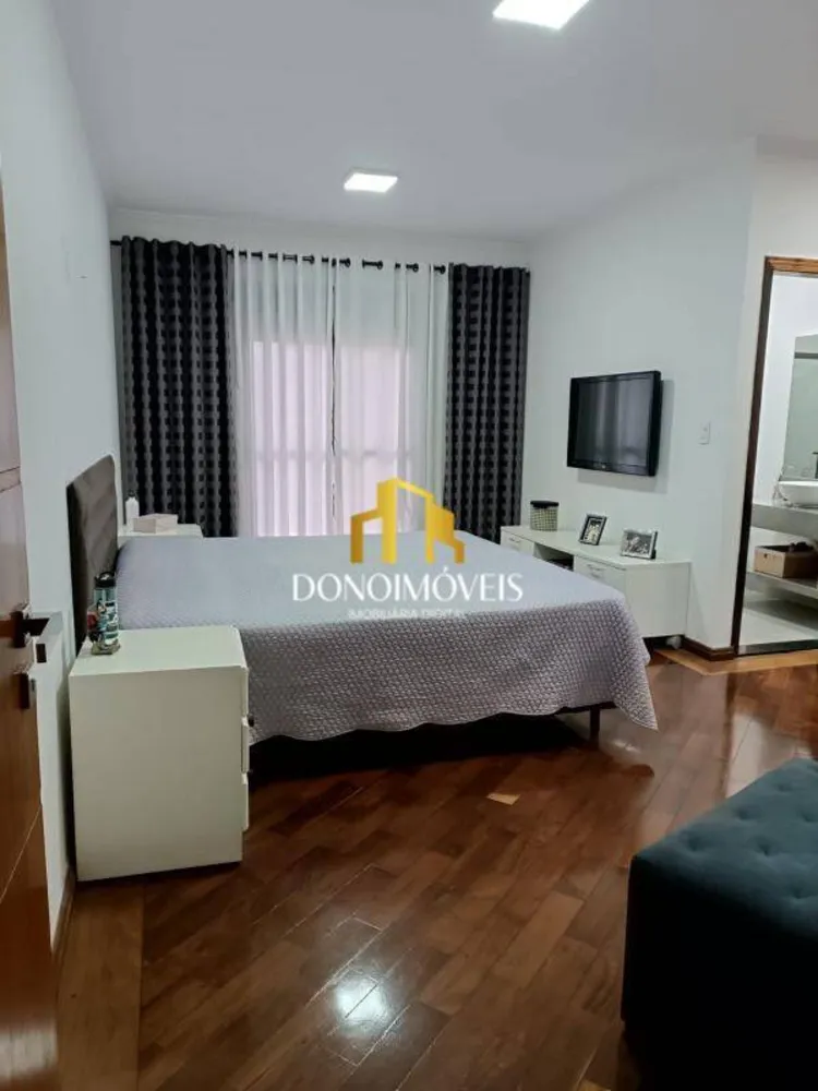 Casa, 4 quartos, 250 m² - Foto 1