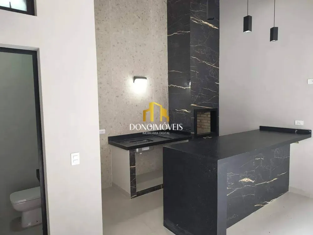 Casa, 3 quartos, 223 m² - Foto 1