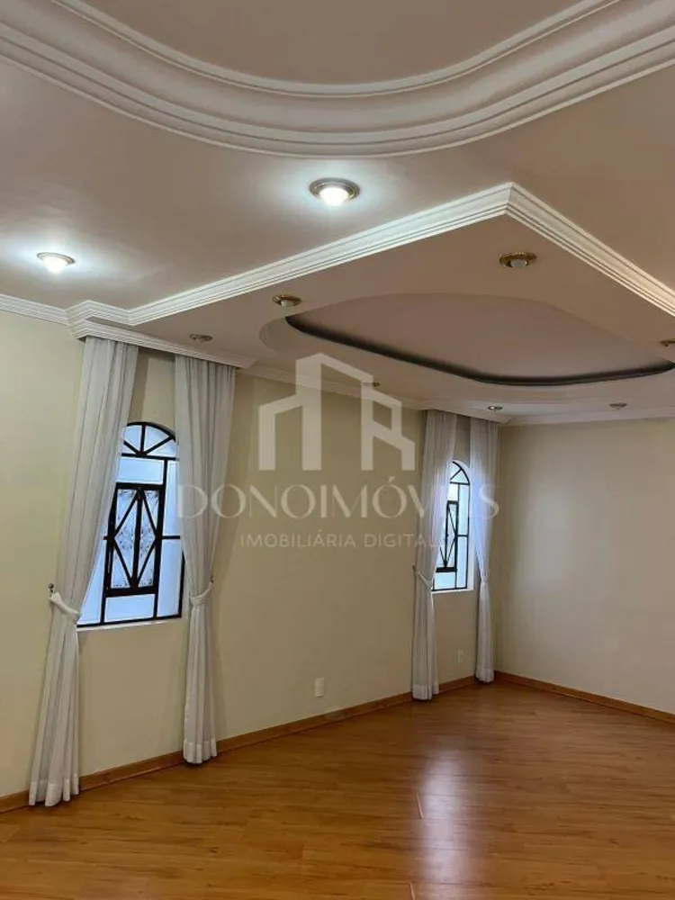Casa, 4 quartos, 270 m² - Foto 11