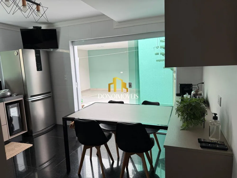 Casa, 3 quartos, 198 m² - Foto 1