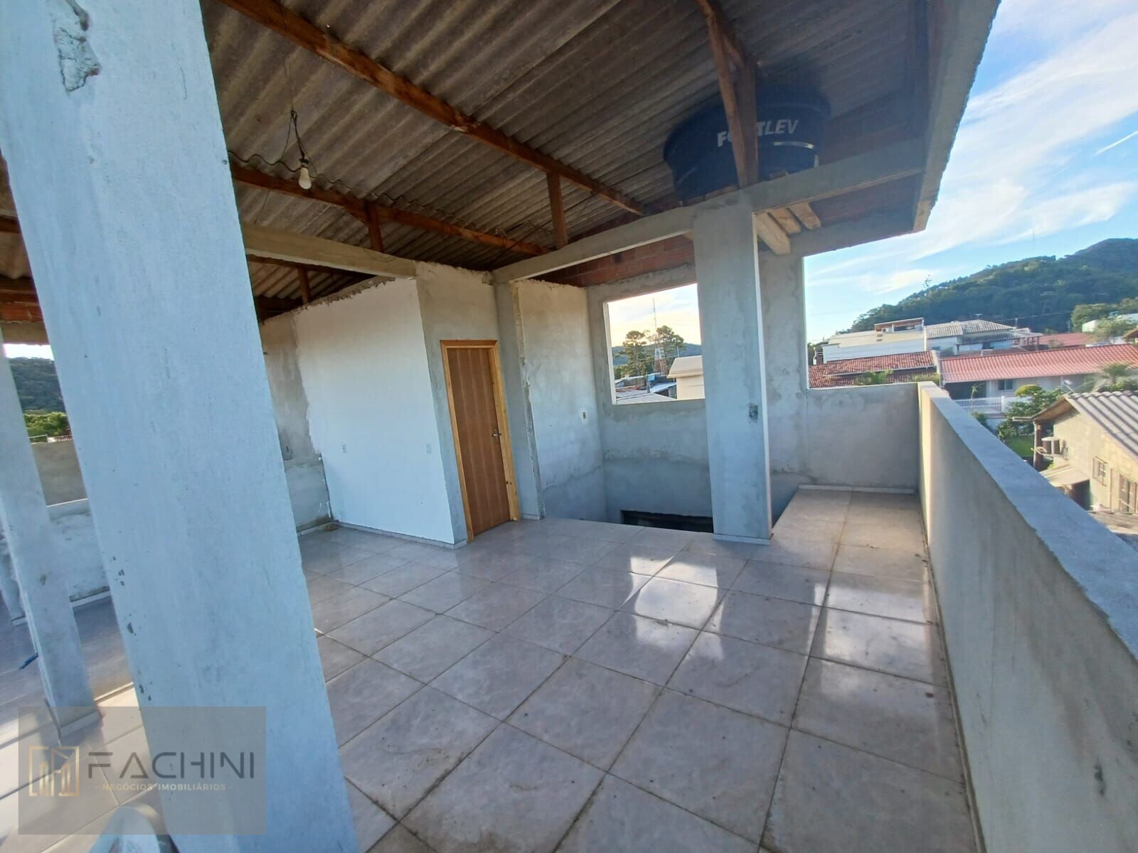 Casa à venda com 3 quartos, 241m² - Foto 16