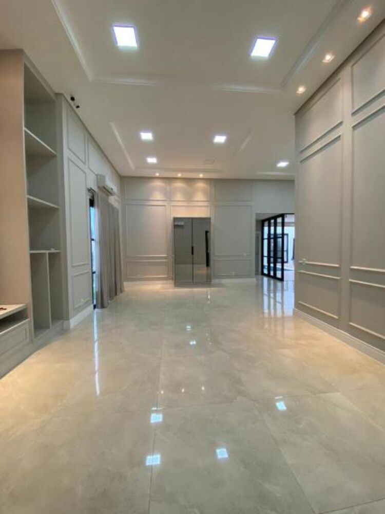 Casa de Condomínio à venda com 3 quartos, 309m² - Foto 2