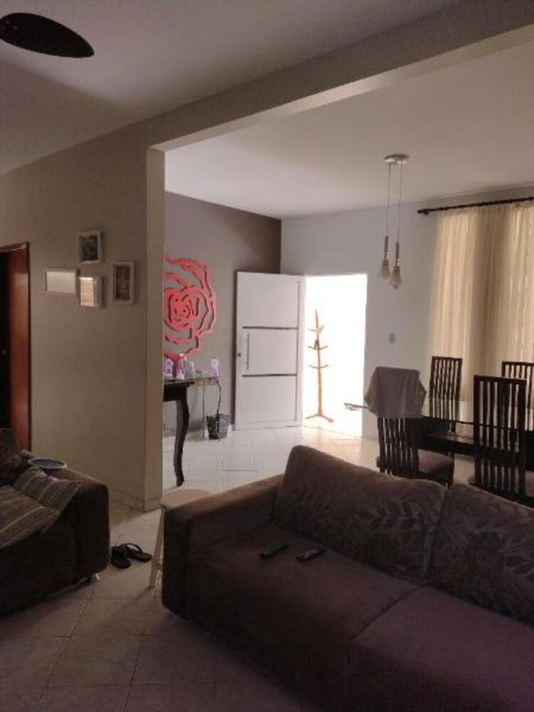 Casa, 4 quartos, 239 m² - Foto 3