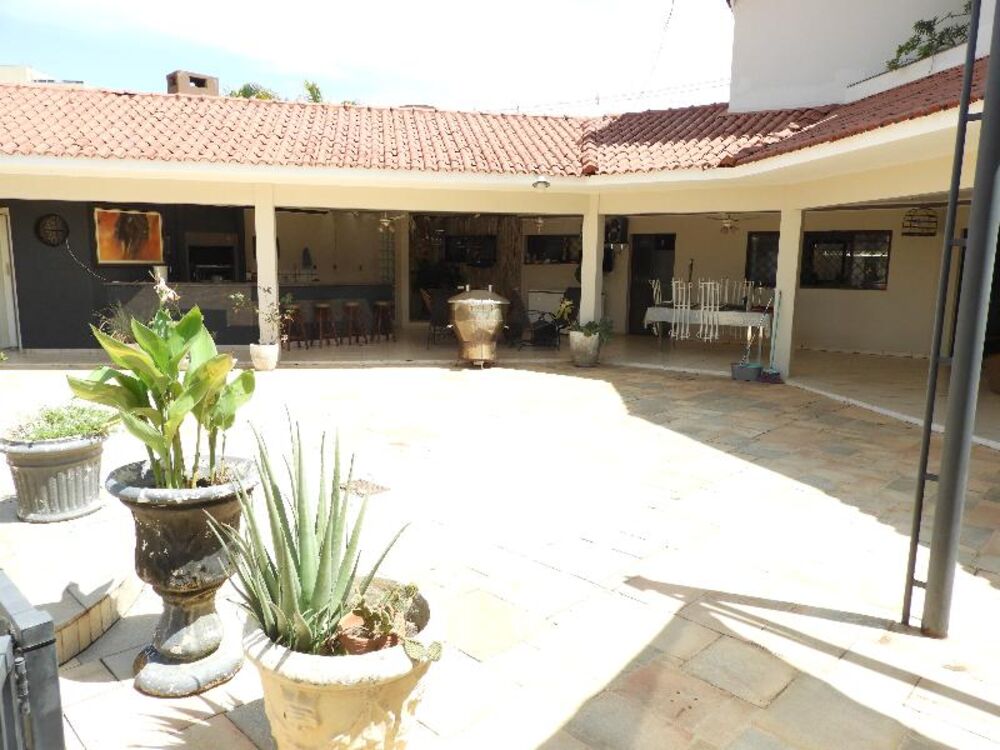 Casa, 6 quartos, 560 m² - Foto 1