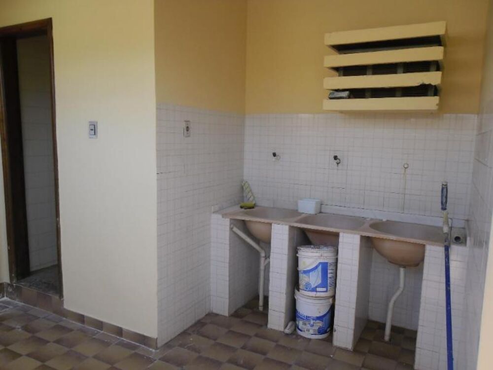 Casa à venda com 3 quartos, 300m² - Foto 16