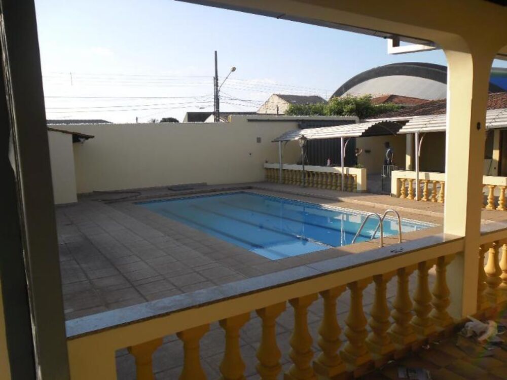 Casa à venda com 3 quartos, 300m² - Foto 5