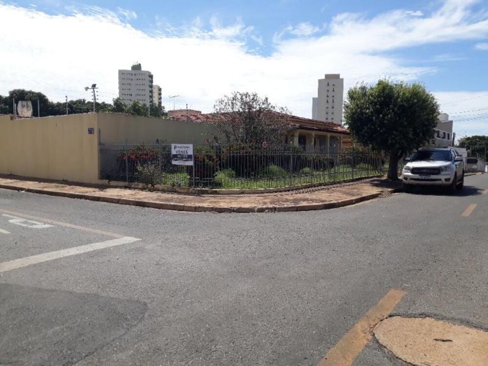 Casa, 4 quartos, 300 m² - Foto 1
