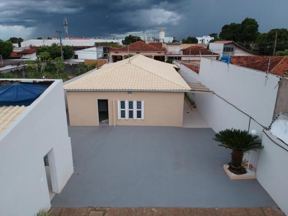 Casa, 5 quartos, 309 m² - Foto 1