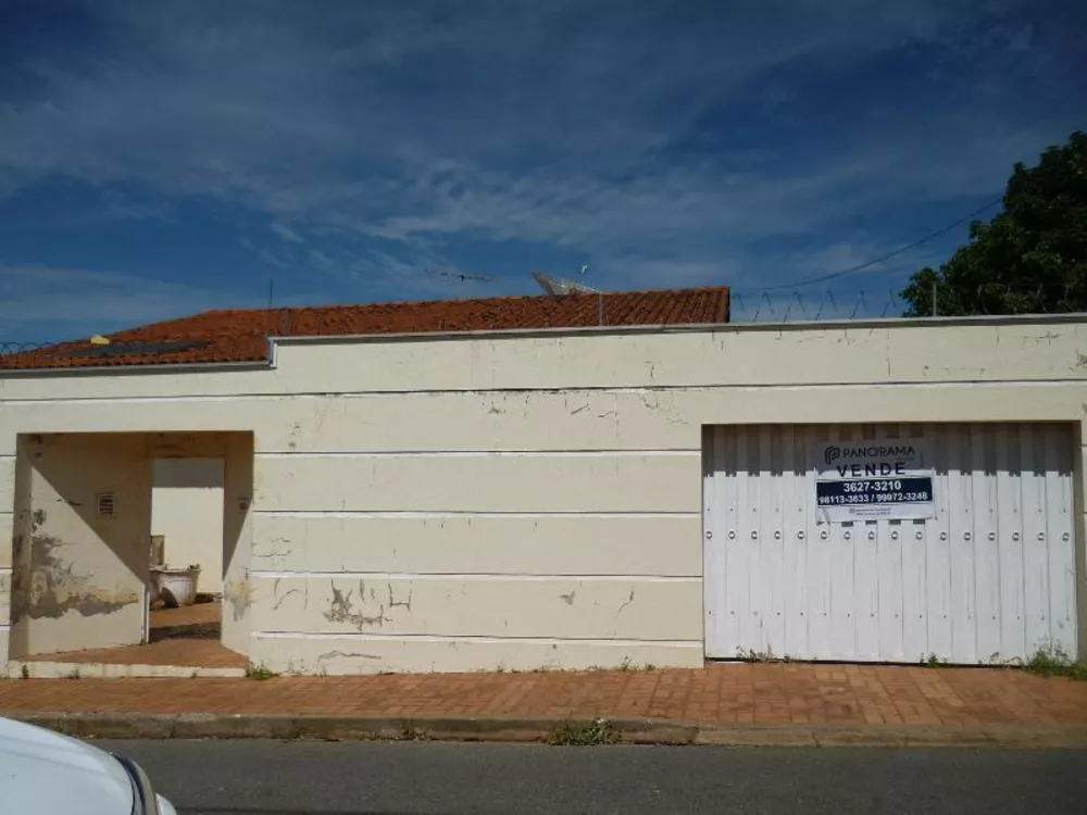 Casa à venda com 3 quartos, 190m² - Foto 3