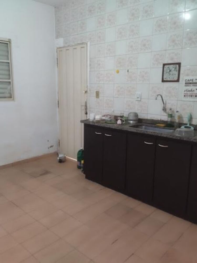 Casa à venda com 3 quartos, 246m² - Foto 25