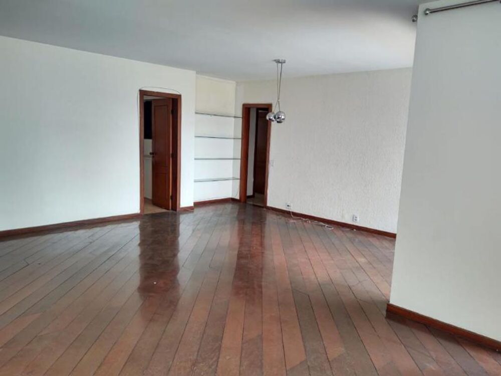 Apartamento à venda com 4 quartos, 225m² - Foto 7