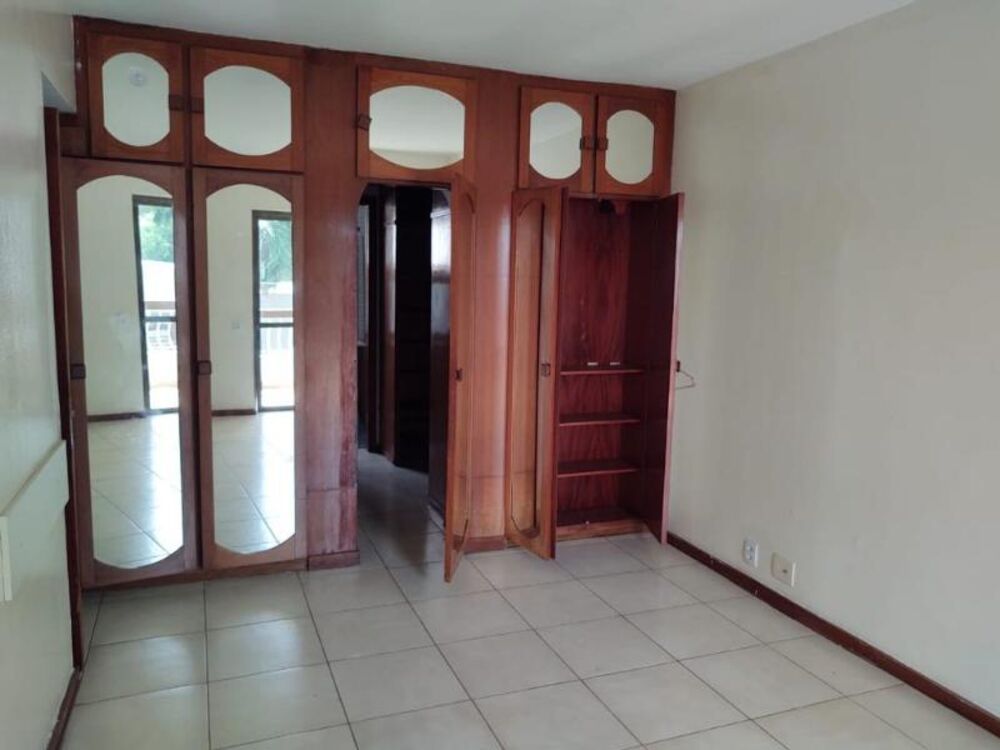 Apartamento à venda com 4 quartos, 225m² - Foto 15