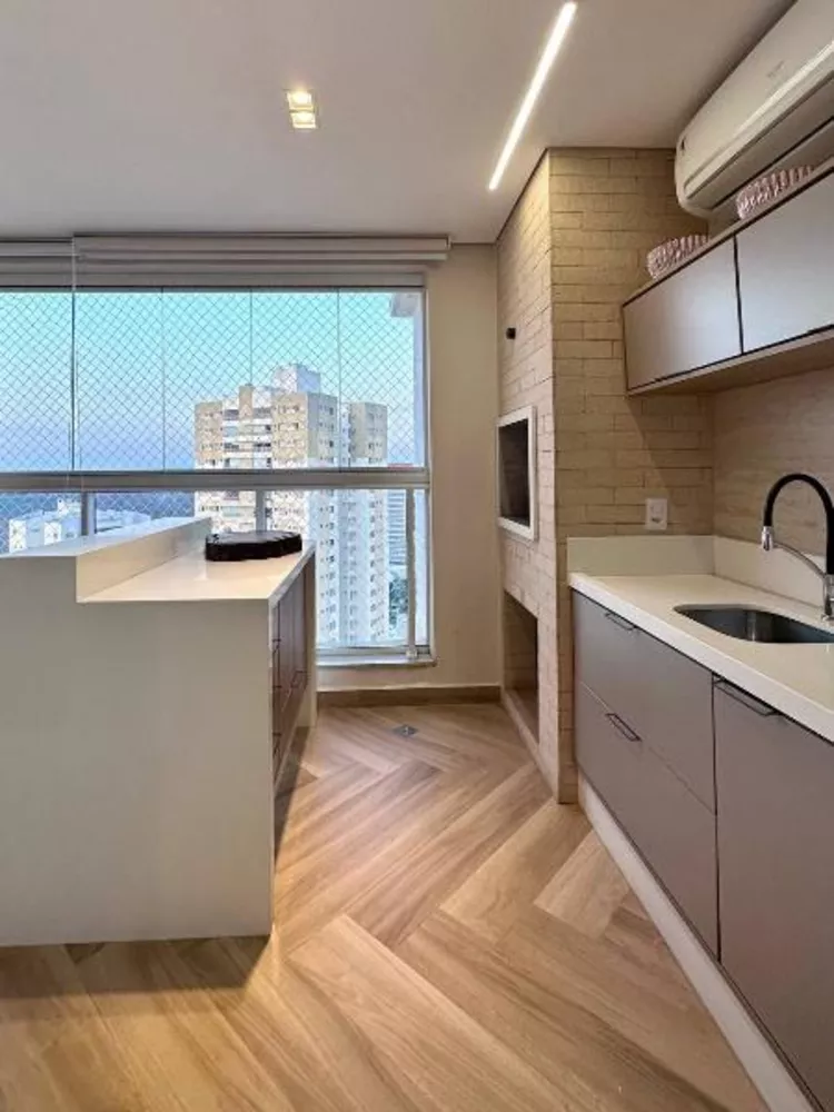 Apartamento à venda com 3 quartos, 136m² - Foto 5