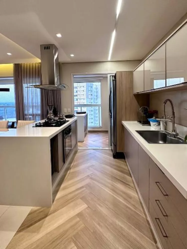 Apartamento à venda com 3 quartos, 136m² - Foto 11