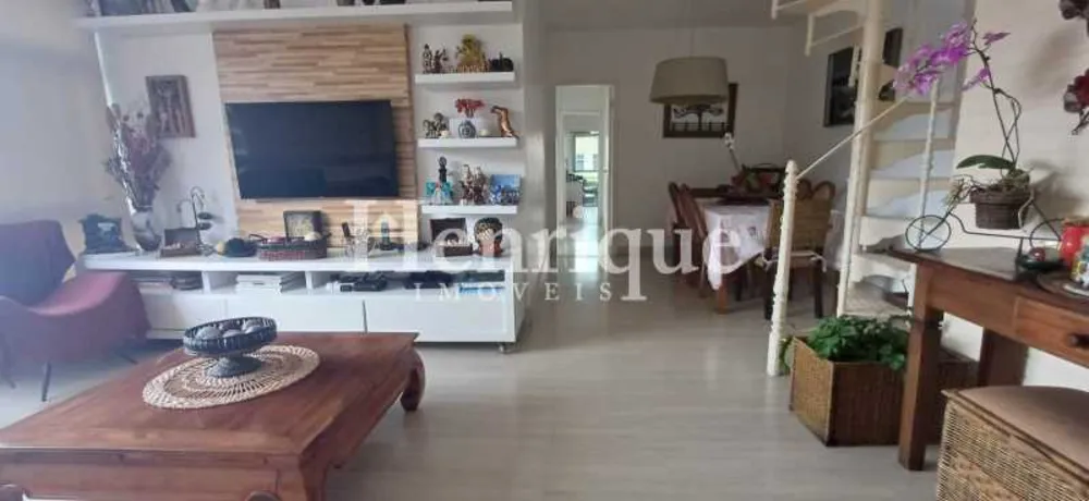 Cobertura, 3 quartos, 202 m² - Foto 4