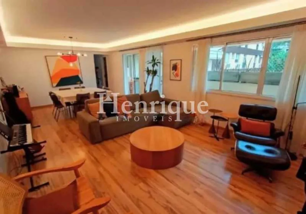 Apartamento, 3 quartos, 160 m² - Foto 1