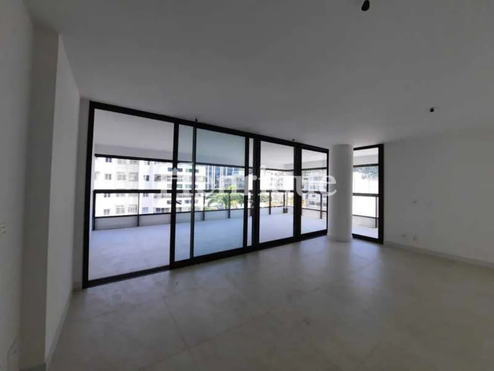 Apartamento, 3 quartos, 166 m² - Foto 1