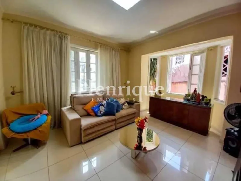 Casa, 3 quartos, 297 m² - Foto 2