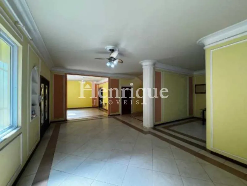 Casa, 5 quartos, 437 m² - Foto 1
