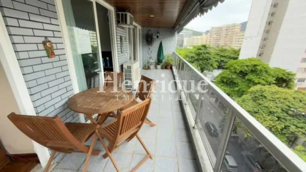 Apartamento, 3 quartos, 140 m² - Foto 2