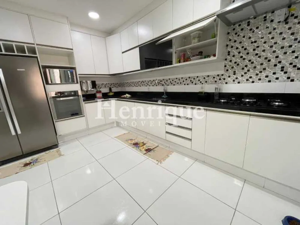 Casa, 4 quartos, 228 m² - Foto 6