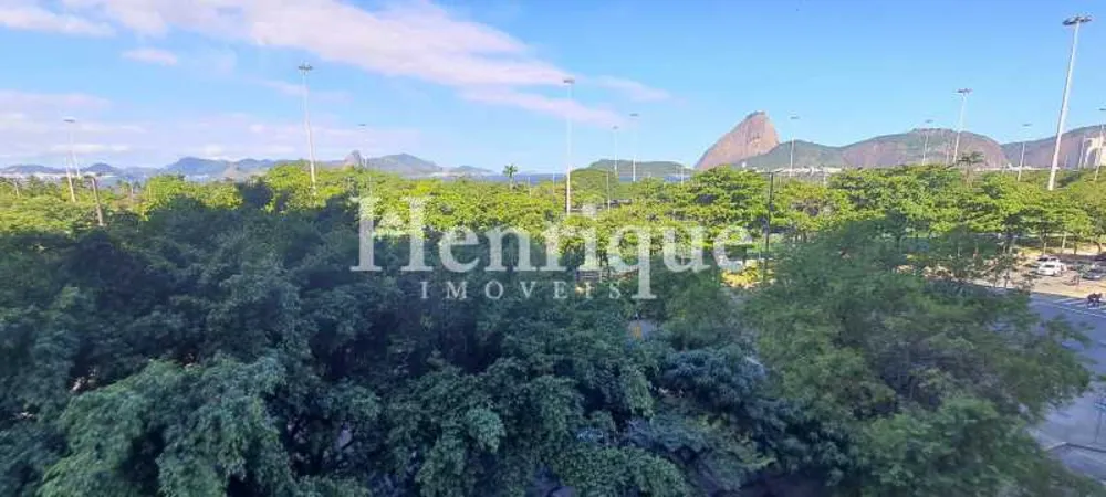 Apartamento, 3 quartos, 233 m² - Foto 1