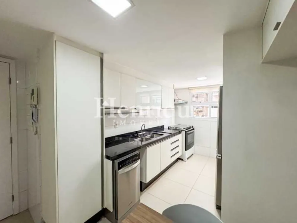 Apartamento, 3 quartos, 199 m² - Foto 2