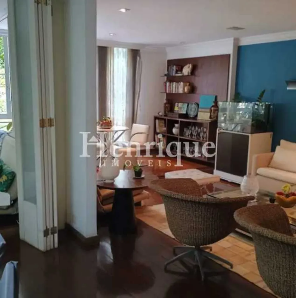 Apartamento, 3 quartos, 230 m² - Foto 1