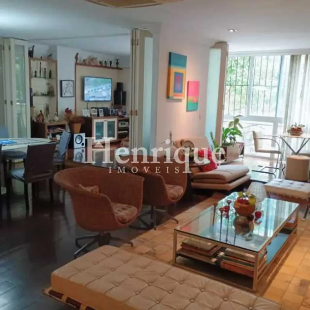 Apartamento, 3 quartos, 230 m² - Foto 1