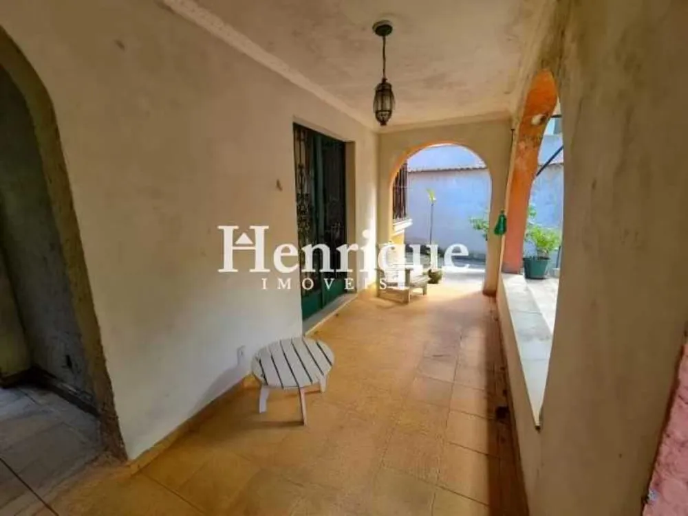 Casa, 6 quartos, 290 m² - Foto 4
