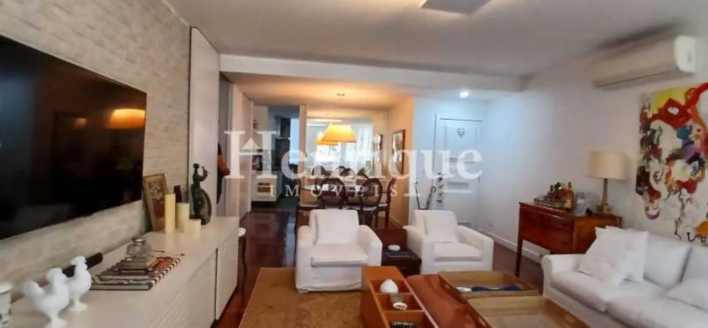 Apartamento, 3 quartos, 160 m² - Foto 1