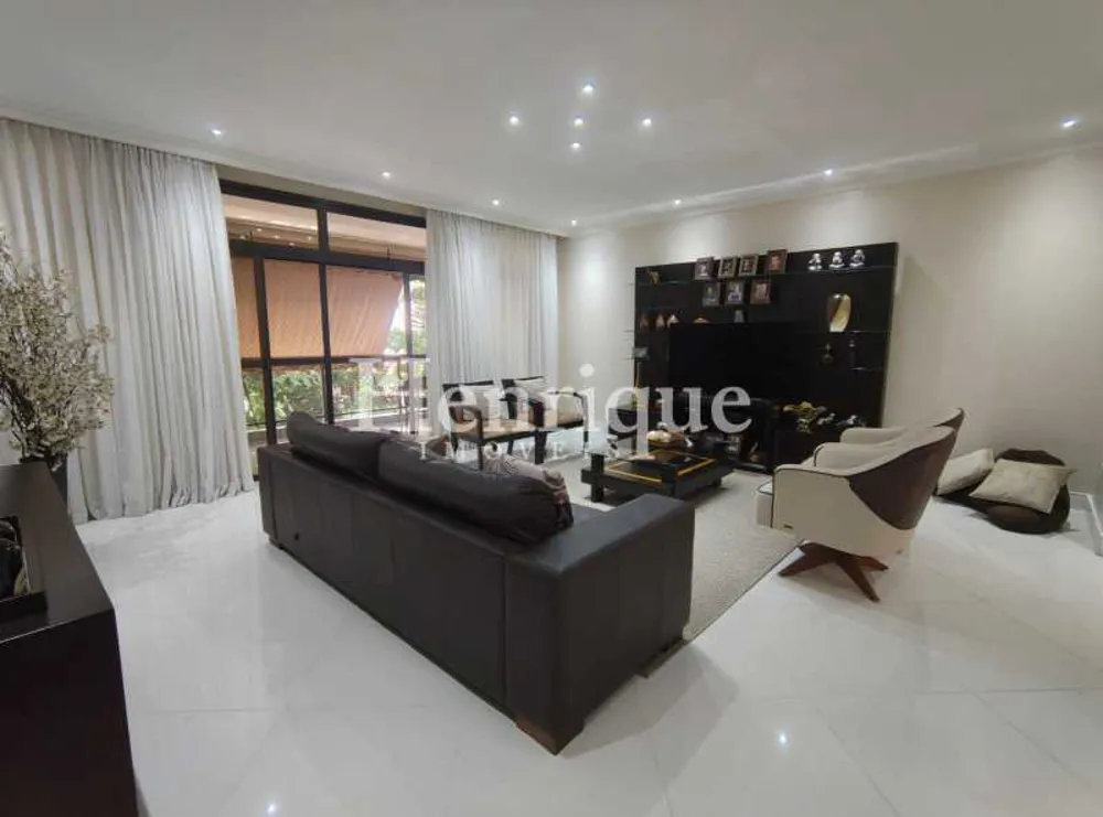 Apartamento, 4 quartos, 200 m² - Foto 1