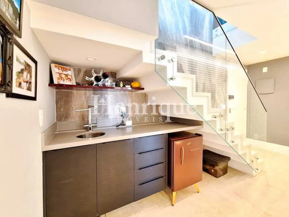 Apartamento, 3 quartos, 140 m² - Foto 1
