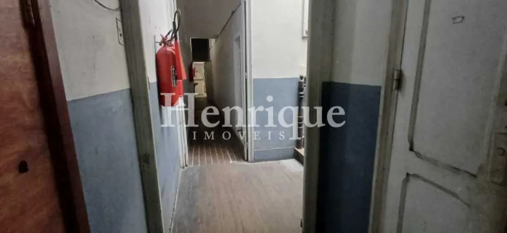 Casa, 6 quartos, 216 m² - Foto 1