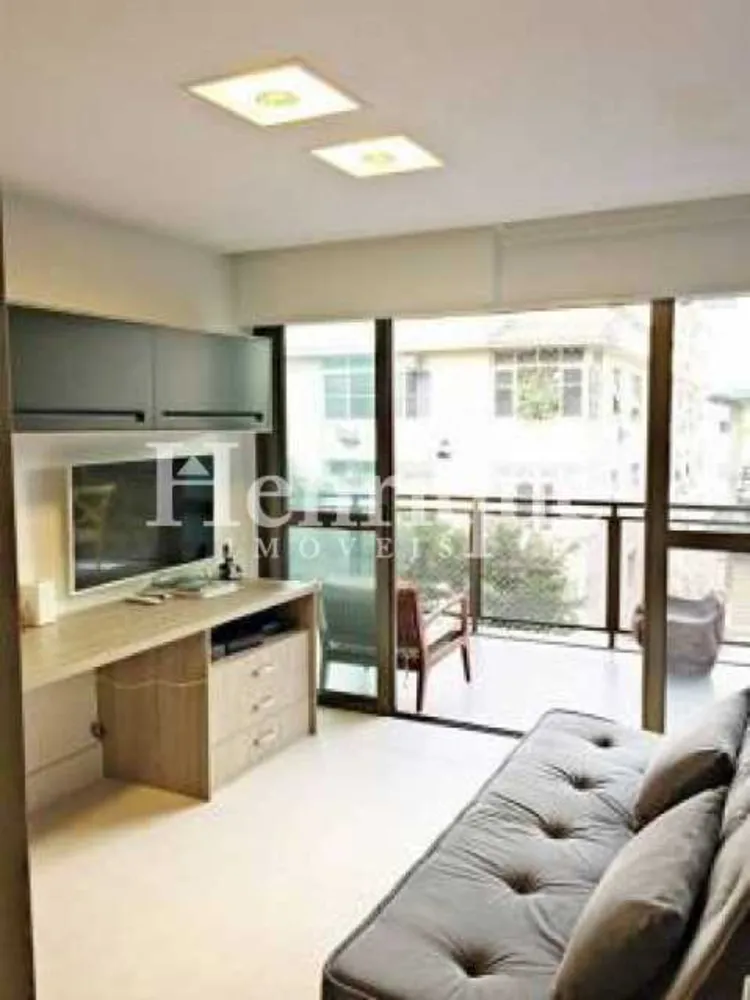 Apartamento, 3 quartos, 182 m² - Foto 1