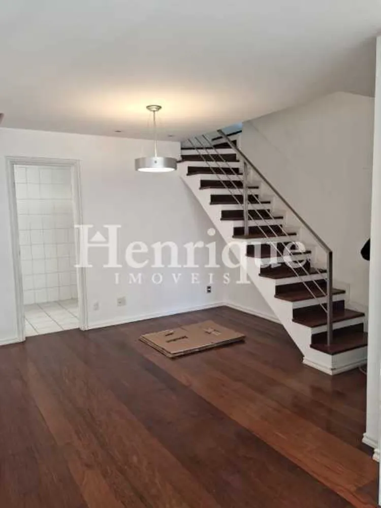 Cobertura, 3 quartos, 230 m² - Foto 2