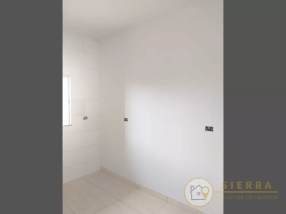 Casa à venda com 2 quartos, 56m² - Foto 4