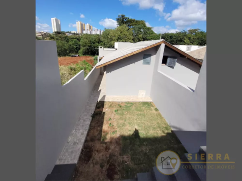 Casa à venda com 2 quartos, 73m² - Foto 9