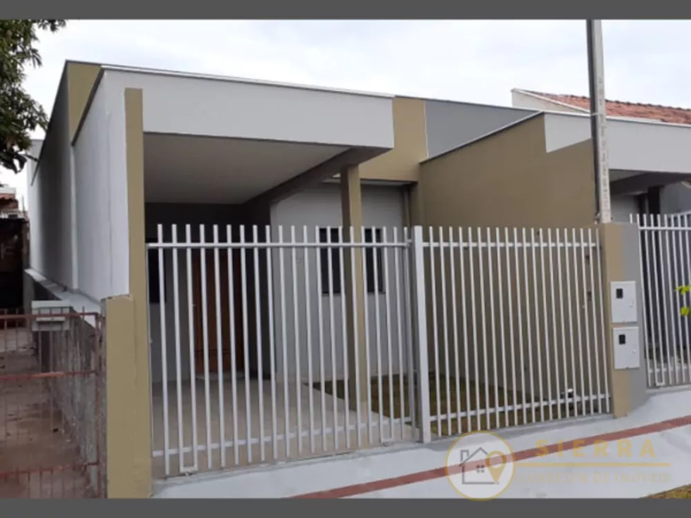 Casa à venda com 2 quartos, 64m² - Foto 2