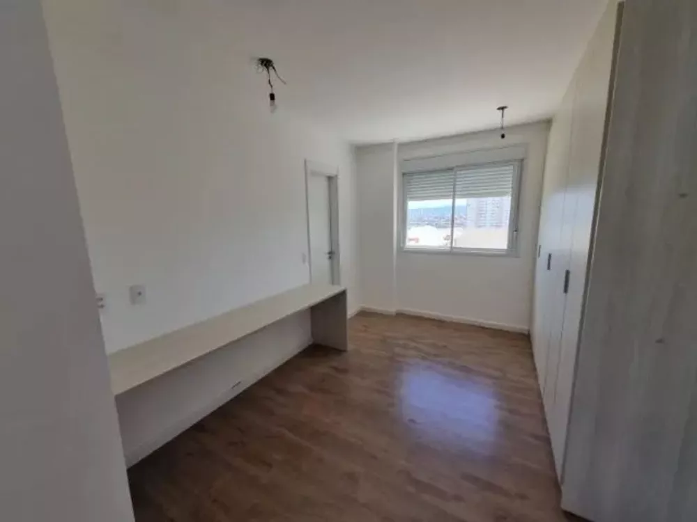 Apartamento à venda com 4 quartos, 215m² - Foto 3