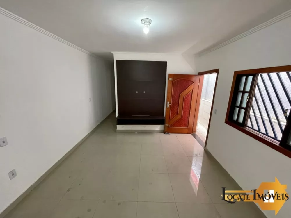 Casa à venda com 2 quartos, 100m² - Foto 2