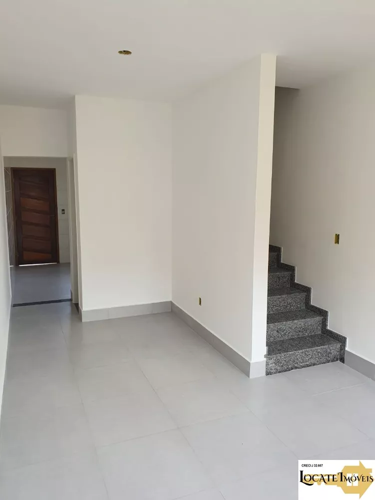 Sobrado à venda com 2 quartos, 67m² - Foto 3