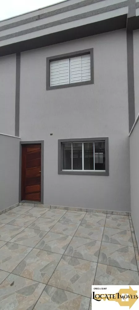 Sobrado à venda com 2 quartos, 64m² - Foto 2