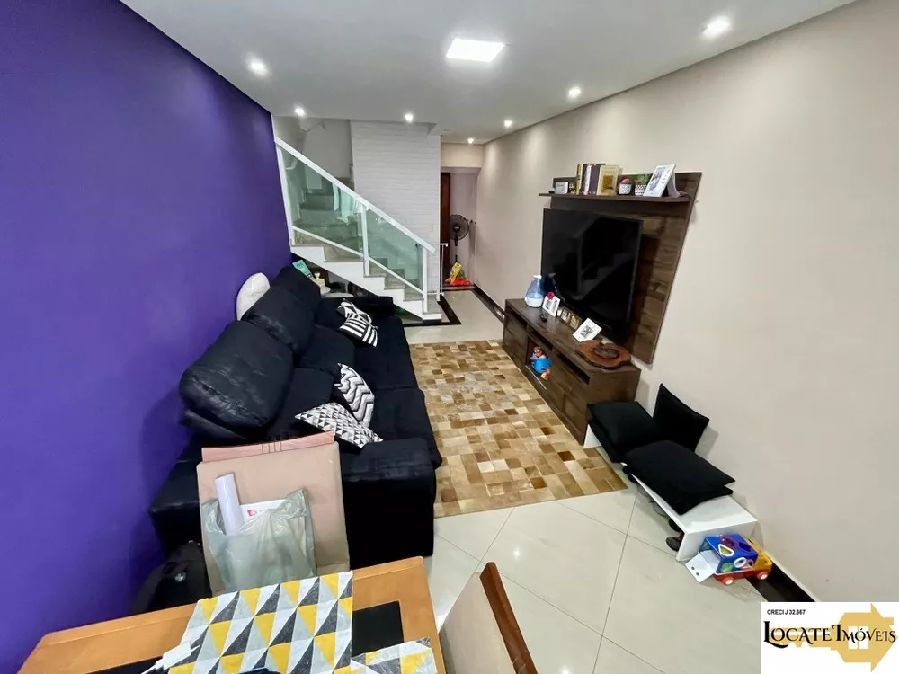 Sobrado à venda com 2 quartos, 70m² - Foto 2